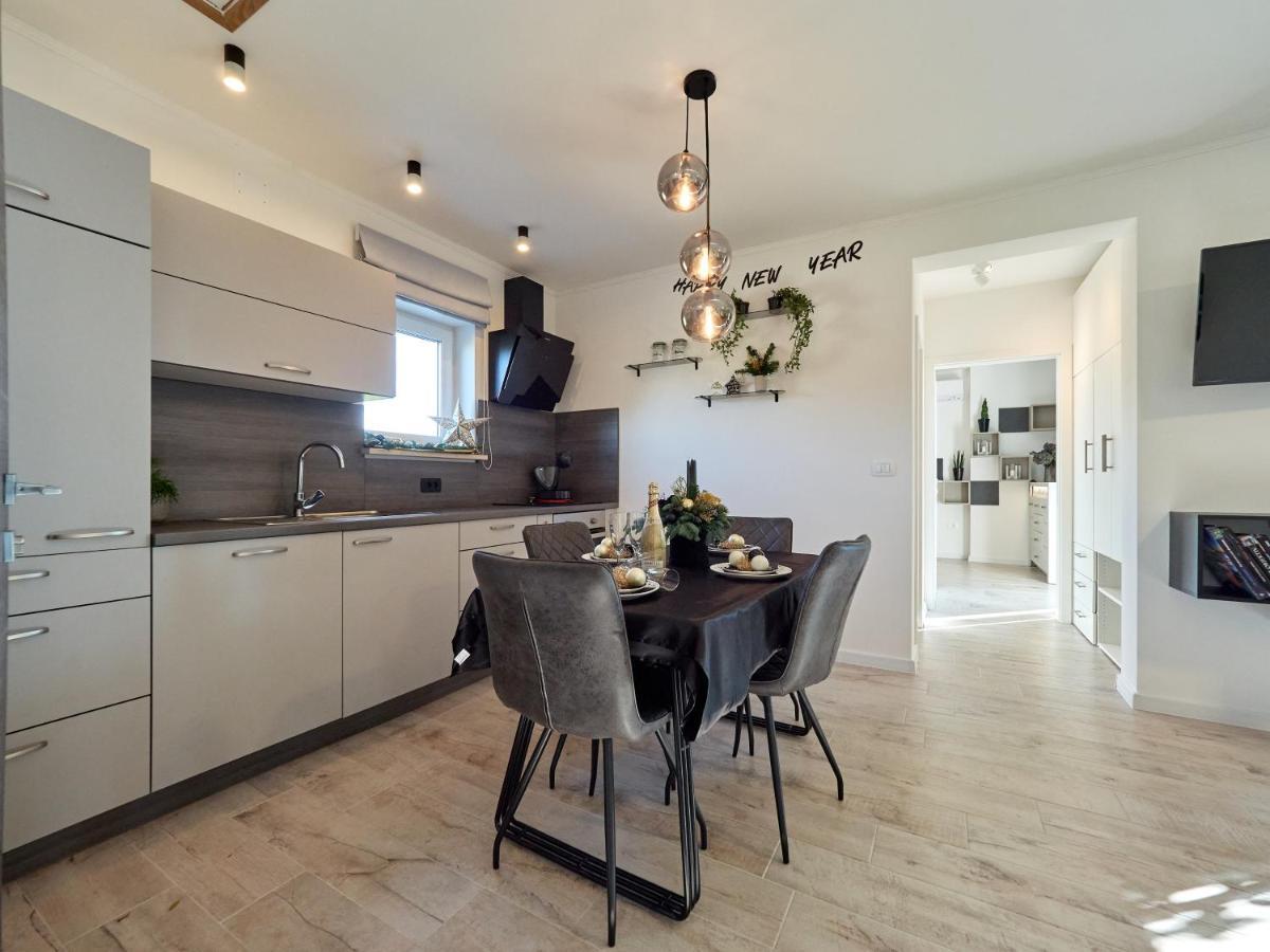 New Apartment Vivano V I D With Amazing View Zambratija  Ngoại thất bức ảnh